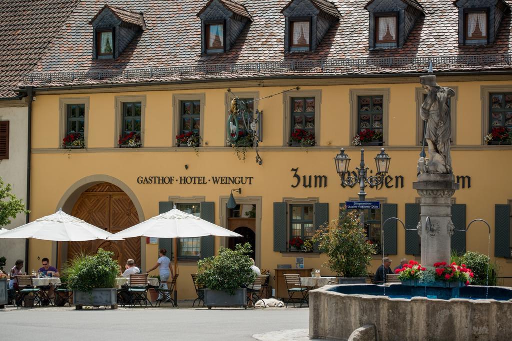 Gasthof Zum Weissen Lamm Sommerach Buitenkant foto