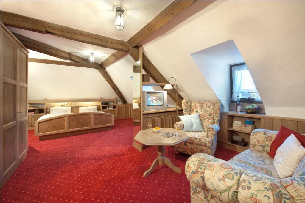 Gasthof Zum Weissen Lamm Sommerach Buitenkant foto